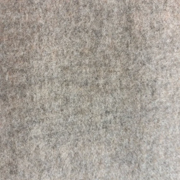 JOHNSTONS 100% Lambswool Fringed Neutral Scarf Oatmeal Light Beige Colour - Picture 2 of 5